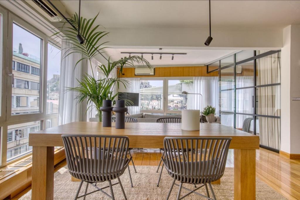 شقة Sunny Luxury Loft,Stunning Acropolis View, Jacuzzi أثينا المظهر الخارجي الصورة